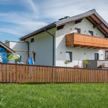 Haus Moesenlechner Apartamento Maishofen Exterior foto